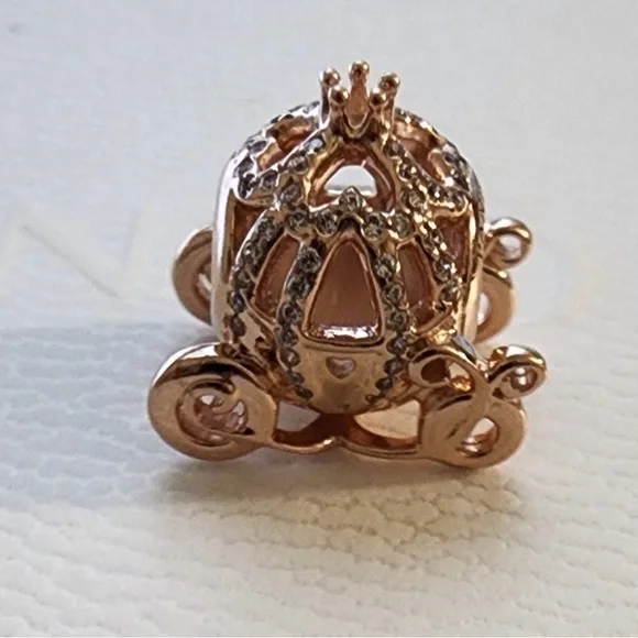 Brand New Disney x Pandora Cinderella Sparkling Carriage Charm - Picture 5 of 16